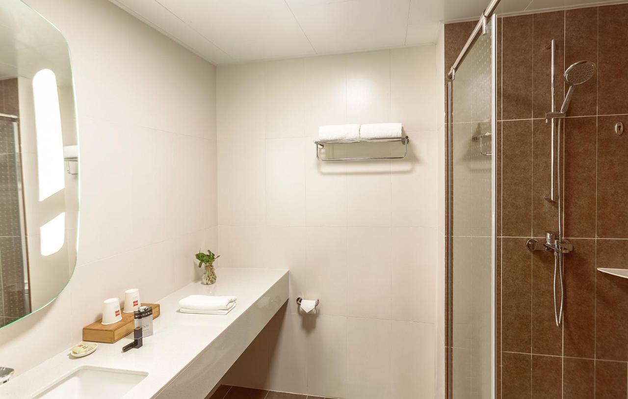 ibis Zhengzhou Longhai Road Exterior foto